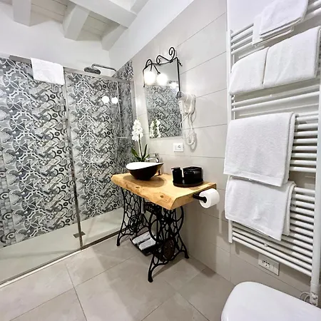 Rosso Verona Suite-Free Parking Exterior foto