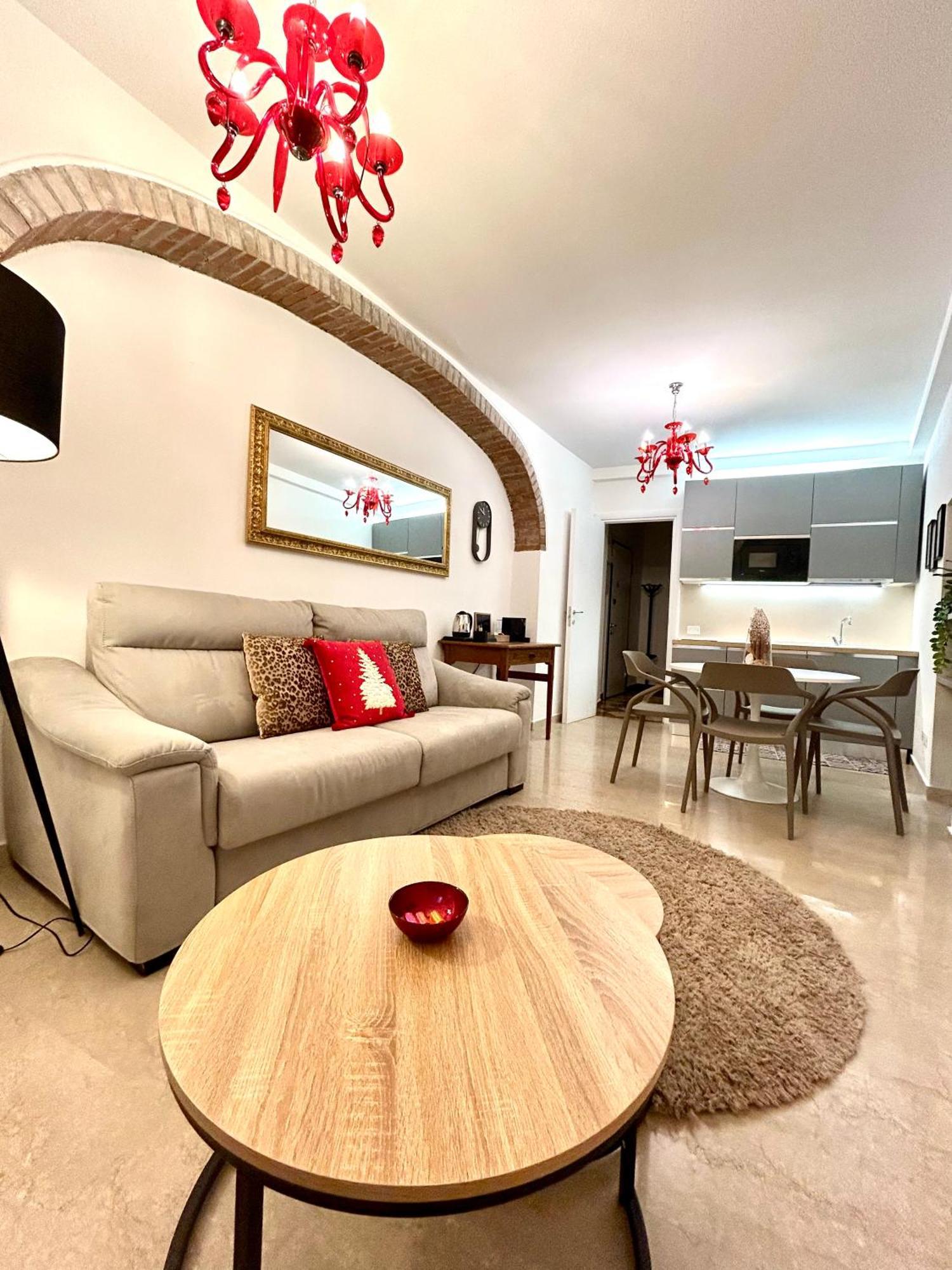 Rosso Suite-free Parking Apartment